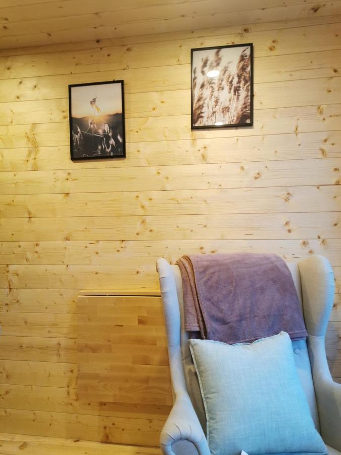 Treehome Tinyhouse Střítež Extérieur photo