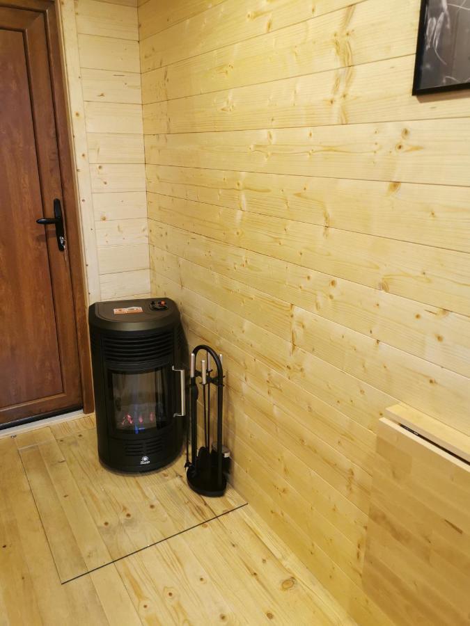 Treehome Tinyhouse Střítež Extérieur photo