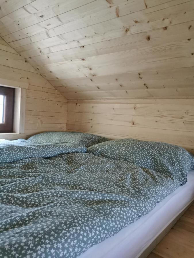 Treehome Tinyhouse Střítež Extérieur photo
