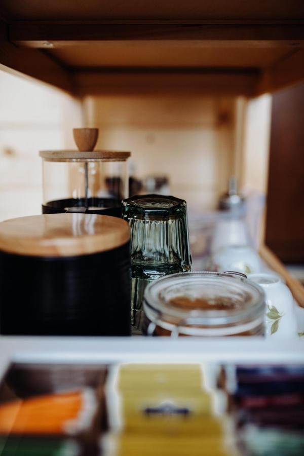 Treehome Tinyhouse Střítež Extérieur photo