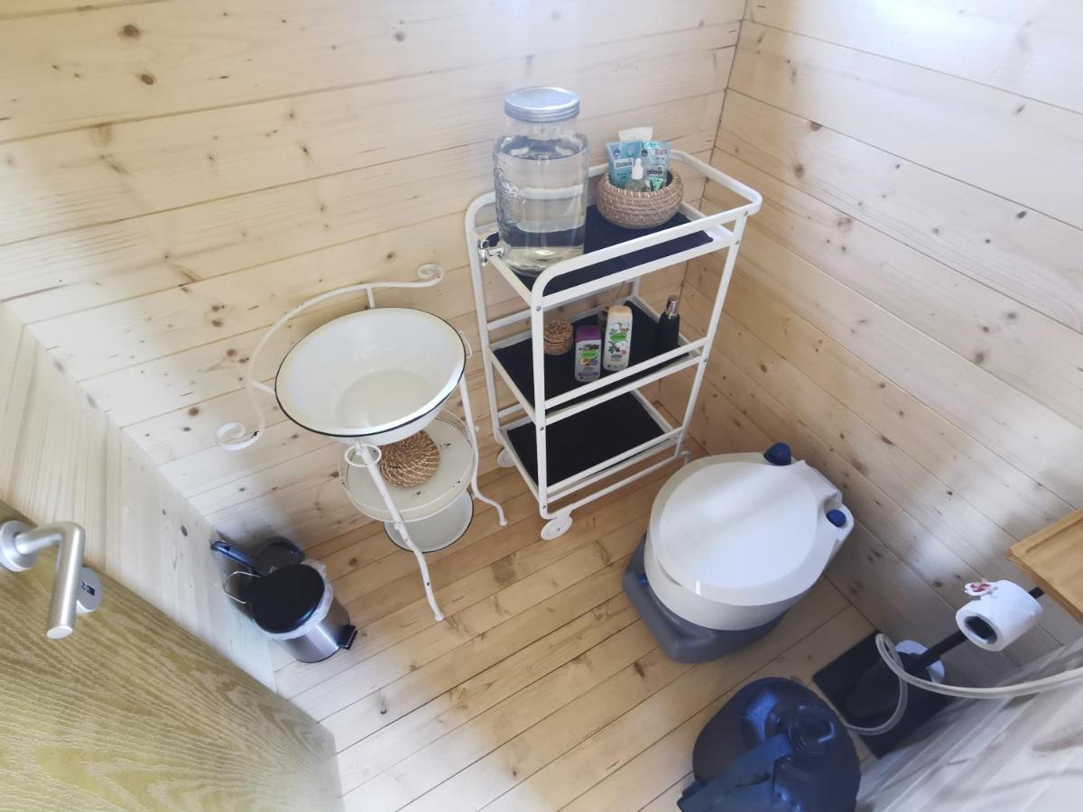Treehome Tinyhouse Střítež Extérieur photo